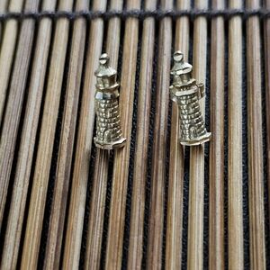 10k Lighthouse Yellow Gold Stud Earrings (Vintage)